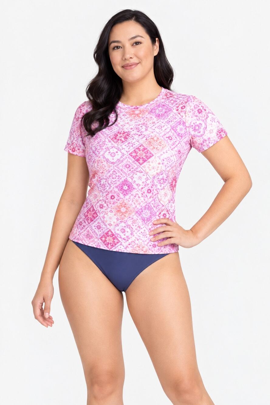 Time and Tru Women’s Rash Guard Short Sleeve geometric pink Swim Top SM fitted